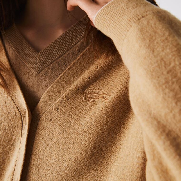 Lacoste V-Neck Buttoned Wool Cardigan Beige | ZHojEQuU